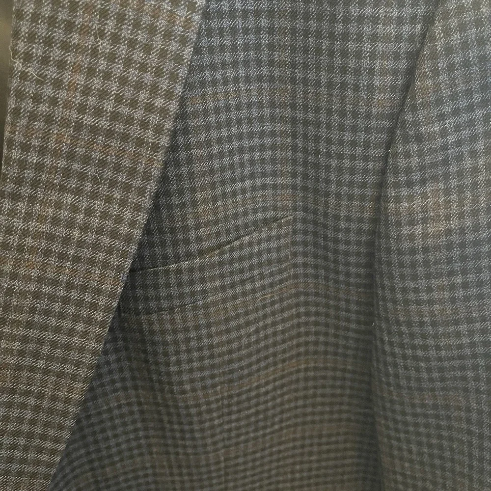Jos A Bank Traveler Navy Houndstooth Plaid 50L Wool Dual Vent Blazer Sport Coat